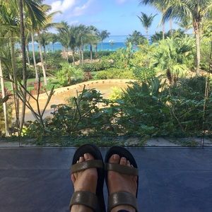 Meet your Posher, Liz